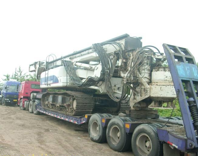 運輸大型機械設備